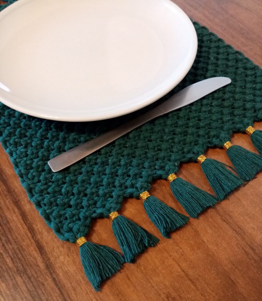 Makramowa podkładka pod talerz