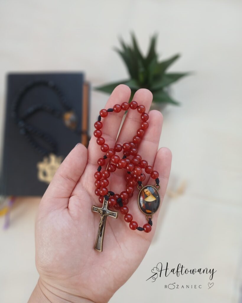 Różaniec z wizerunkiem św. Rity