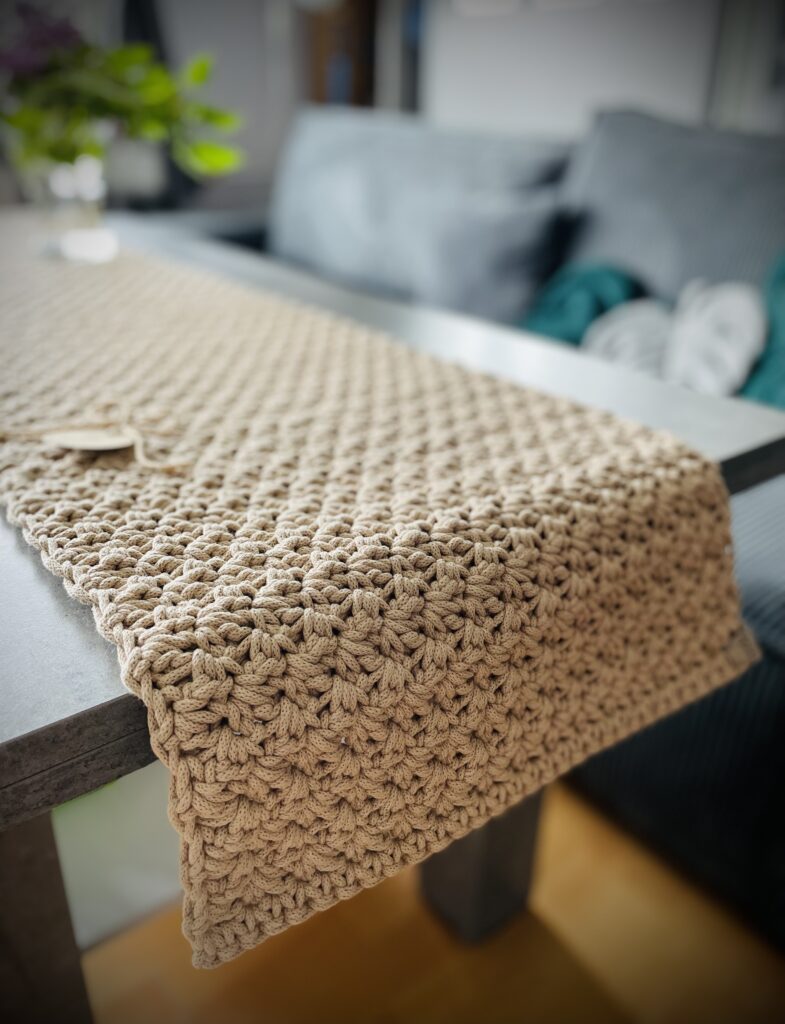 obrazek → Klasyczna elegancja – bieżnik bawełniany duży