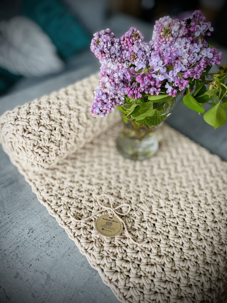 obrazek → Klasyczna elegancja – bieżnik bawełniany duży