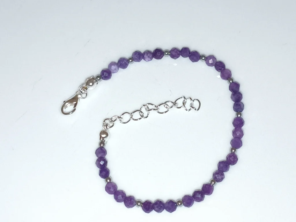 obrazek → Bransoletka z ametystów – na bezsenność