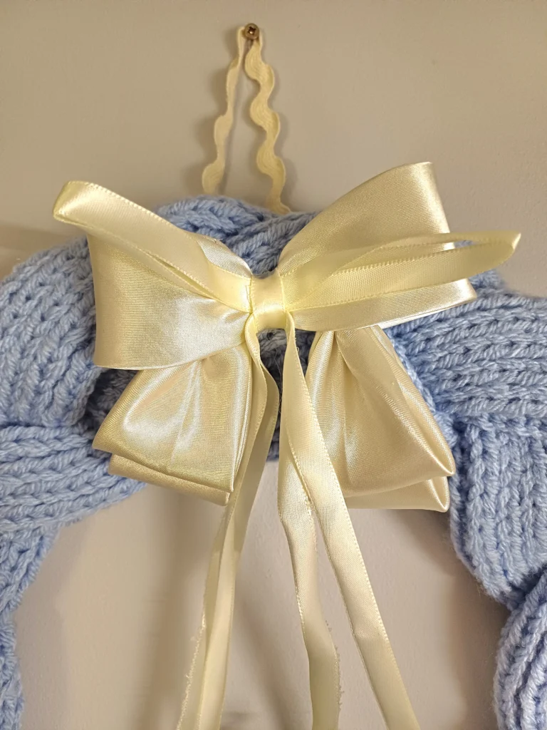 obrazek → Wianek ręcznie robiony na drutach