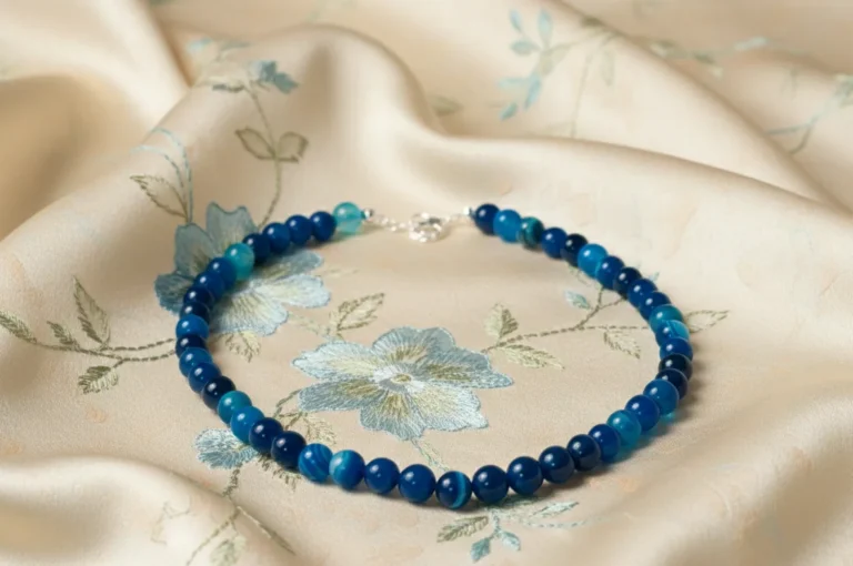 Naszyjnik z niebieskiego agatu