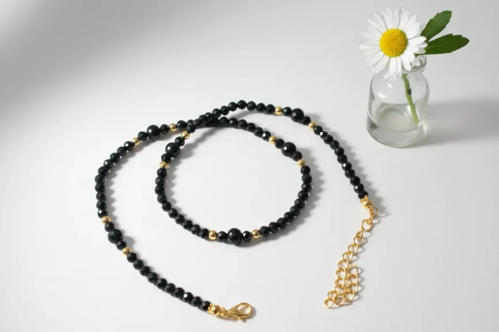 Naszyjnik z turmalinu i hematytów