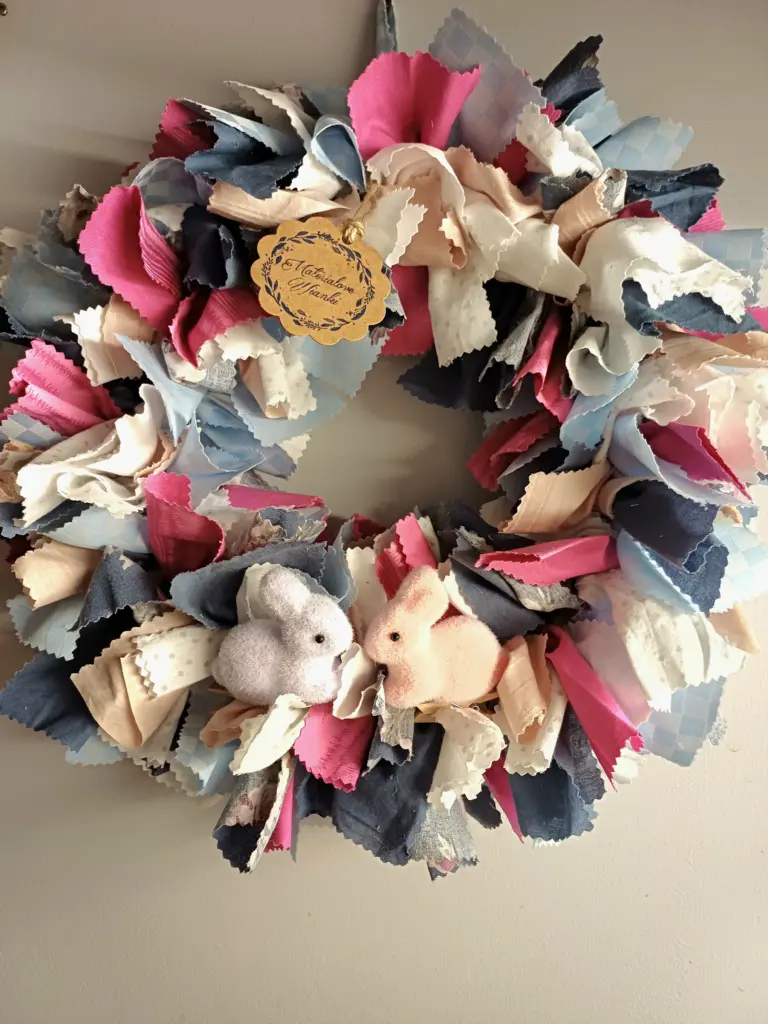 Wianek różowo-niebieski z zajączkami