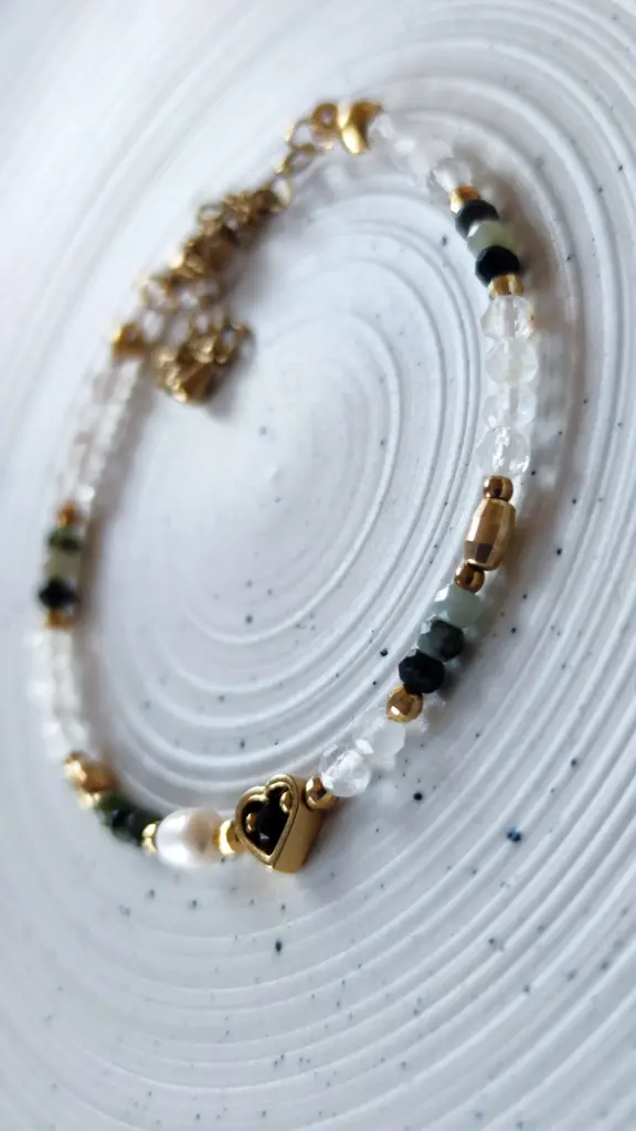 Bransoletka z kamieni naturalnych ze szmaragdem