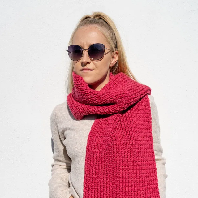 Szal Otulająca malinowa słodycz